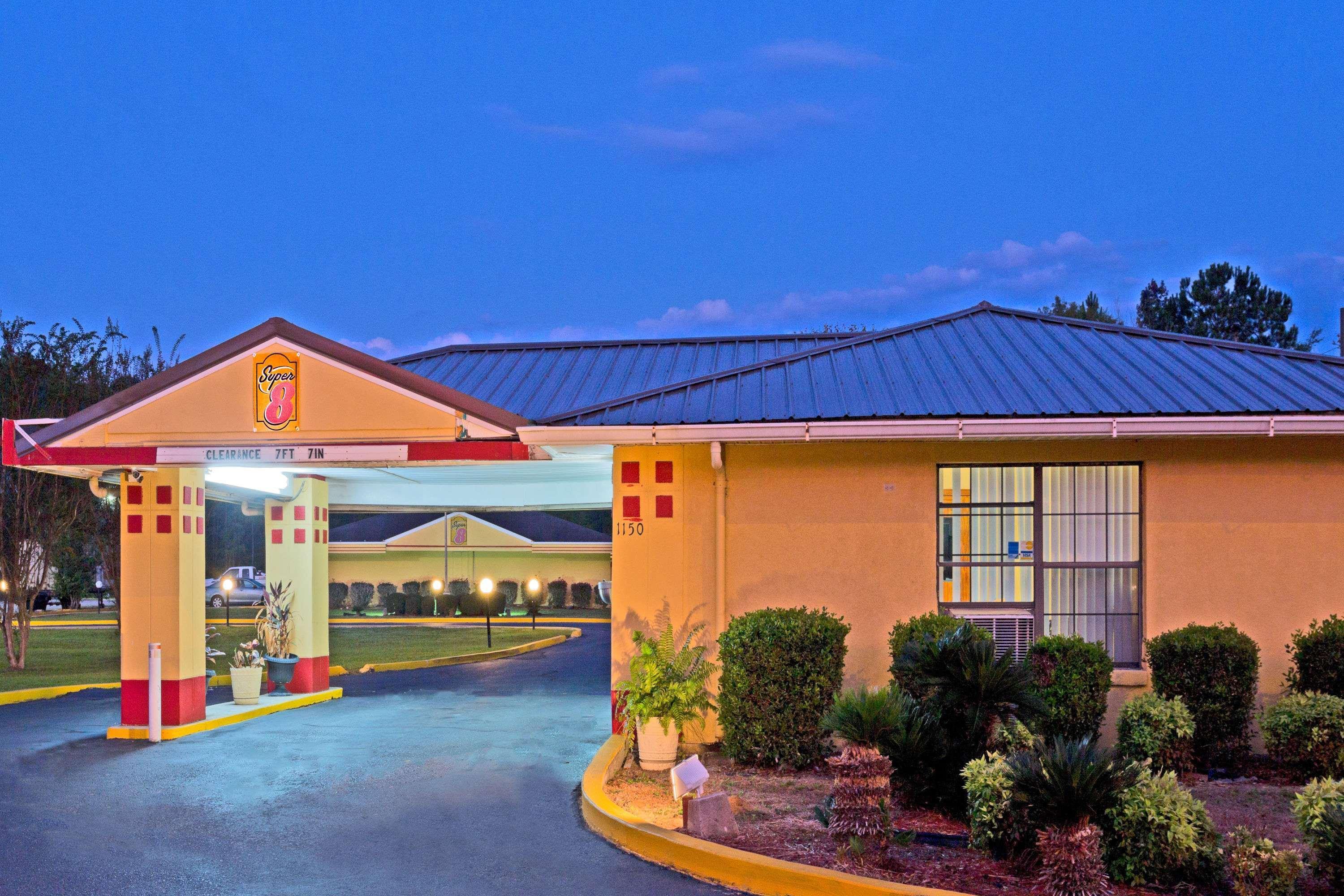 Hotel Super 8 By Wyndham Chipley Zewnętrze zdjęcie